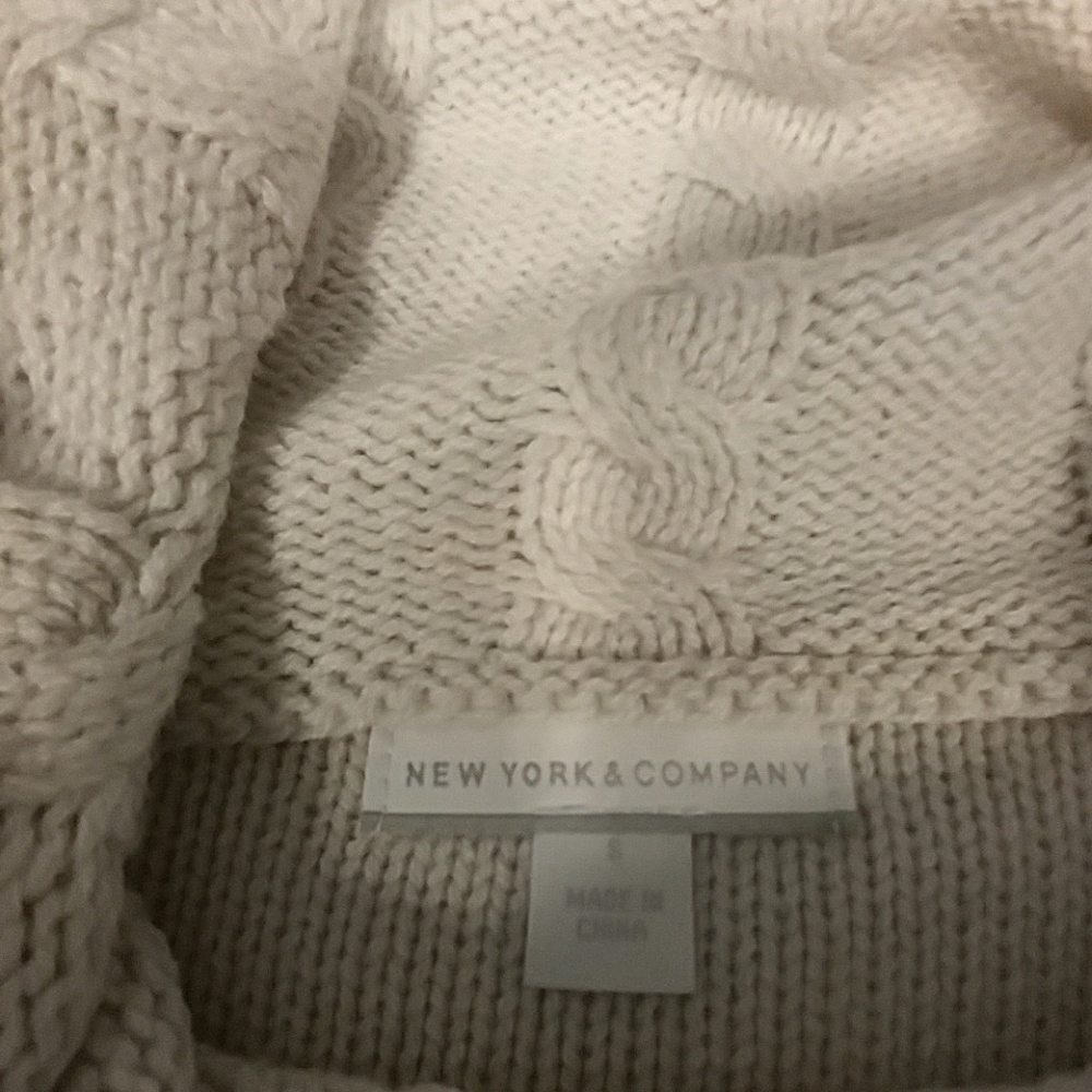 Sweater-very soft - Picture 3 of 3